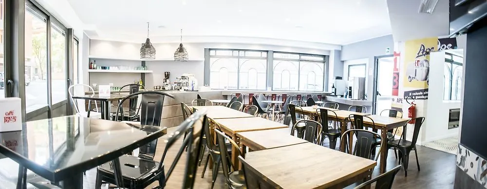 Hostel Trastevere Рим Отель